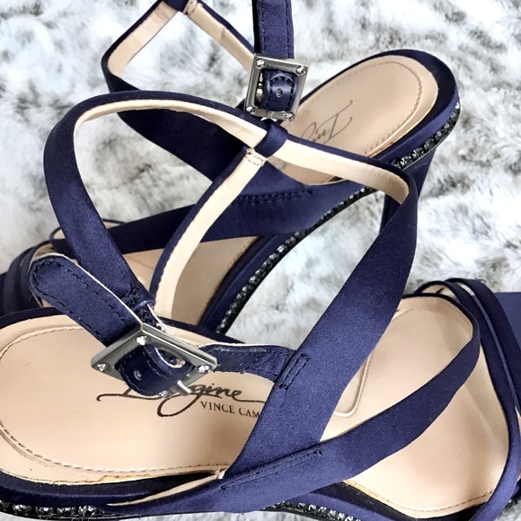 IMAGINE Vince Camuto Gian Strappy Sandals - Picture 5 of 8